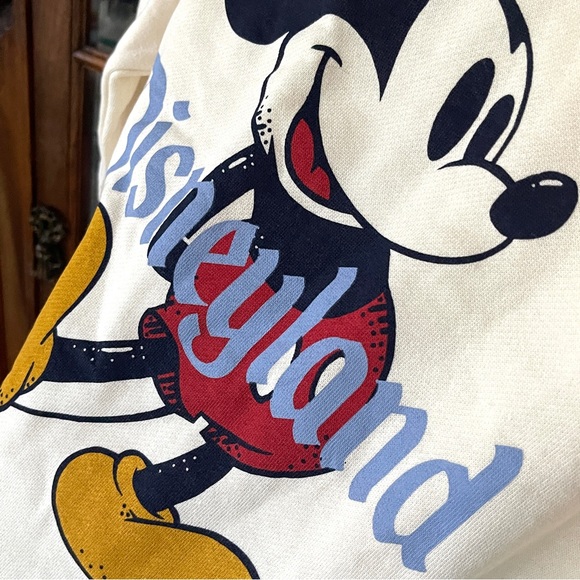 Disneyland Tokyo Classic Mickey Mouse Cream pullover Sweatshirt Small - Picture 5 of 8